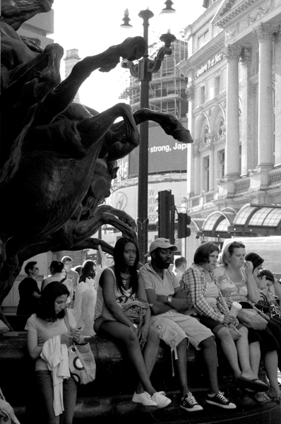 53.jpg - Piccadilly Circus