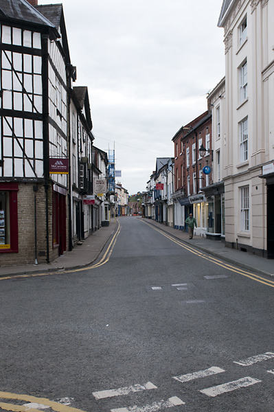 57.jpg - Vihdoin Kingtonissa mielenkiintoisten maaseutubussiajelujen lopuksi