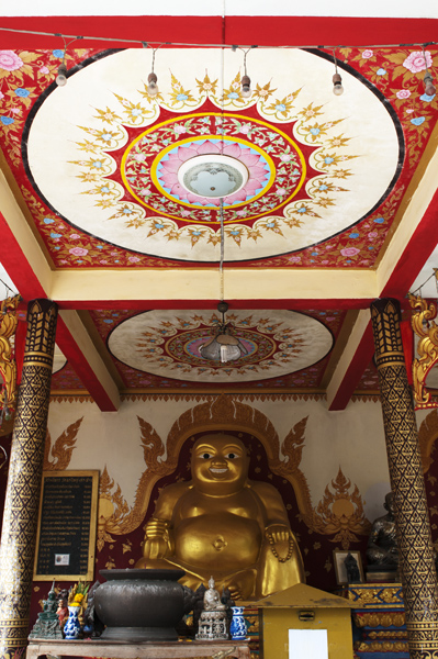 BigBuddha3_600px.jpg - Big Buddha temppelillä.