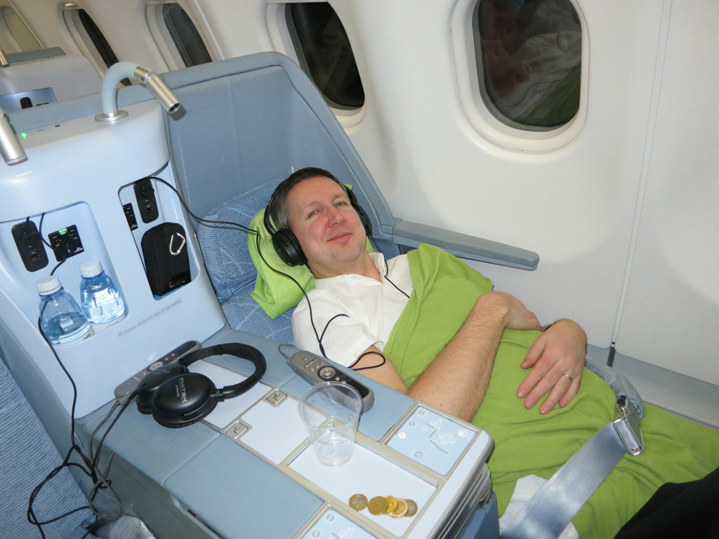 2.jpg - A330 paikka 5A, busineksessa kelpaa matkustaa